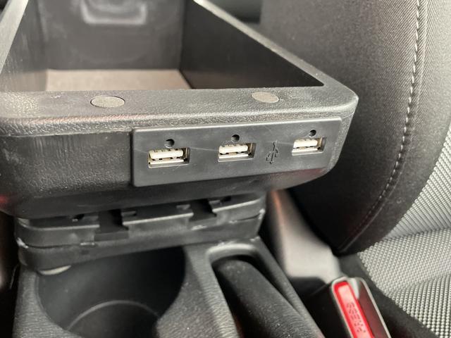 デミオ １３Ｓツーリング　マツダコネクトナビ　マツダスピードエアロ　ＢＳＭ　バックカメラ　ＨＵＤ　衝突軽減ブレーキ　シートヒーター　純正１５インチＡＷ　ＥＴＣ　ＢＴ　ドライブレコーダー　プッシュスタート　ＬＥＤヘッドライト（65枚目）