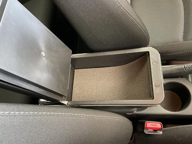 デミオ １３Ｓツーリング　マツダコネクトナビ　マツダスピードエアロ　ＢＳＭ　バックカメラ　ＨＵＤ　衝突軽減ブレーキ　シートヒーター　純正１５インチＡＷ　ＥＴＣ　ＢＴ　ドライブレコーダー　プッシュスタート　ＬＥＤヘッドライト（75枚目）