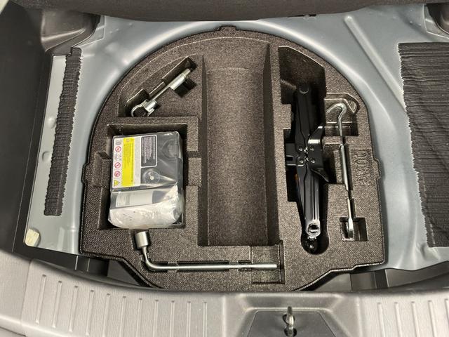 デミオ １３Ｓツーリング　マツダコネクトナビ　マツダスピードエアロ　ＢＳＭ　バックカメラ　ＨＵＤ　衝突軽減ブレーキ　シートヒーター　純正１５インチＡＷ　ＥＴＣ　ＢＴ　ドライブレコーダー　プッシュスタート　ＬＥＤヘッドライト（77枚目）