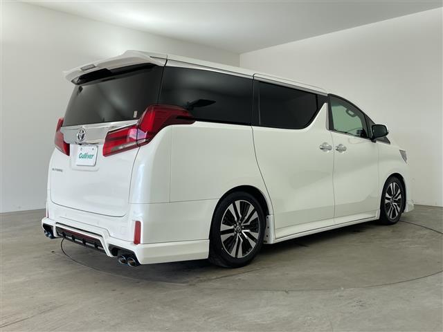 アルファード ２．５Ｓ　Ｃパッケージ　純正９型ナビ　フリップダウン　サンルーフ　デジタルインナーミラー　社外エアロ・マフラー　Ｂカメラ　ＢＳＭ　ＰＣＳ　衝突軽減　レーダーＣ　３眼ＬＥＤ　ＬＴＡ　前後ドラレコ　両側電動　ＤＶＤ　ＴＶ　ＥＴＣ（3枚目）