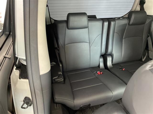 アルファード ２．５Ｓ　Ｃパッケージ　純正９型ナビ　フリップダウン　サンルーフ　デジタルインナーミラー　社外エアロ・マフラー　Ｂカメラ　ＢＳＭ　ＰＣＳ　衝突軽減　レーダーＣ　３眼ＬＥＤ　ＬＴＡ　前後ドラレコ　両側電動　ＤＶＤ　ＴＶ　ＥＴＣ（11枚目）