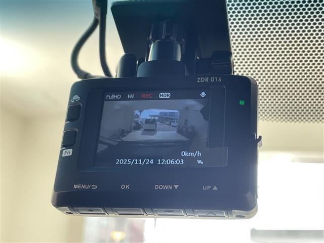 アルファード ２．５Ｓ　Ｃパッケージ　純正９型ナビ　フリップダウン　サンルーフ　デジタルインナーミラー　社外エアロ・マフラー　Ｂカメラ　ＢＳＭ　ＰＣＳ　衝突軽減　レーダーＣ　３眼ＬＥＤ　ＬＴＡ　前後ドラレコ　両側電動　ＤＶＤ　ＴＶ　ＥＴＣ（33枚目）