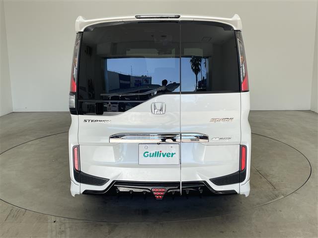 ステップワゴンスパーダ スパーダ・クールスピリット　ホンダセンシング　純正９インチナビ　マルチビューカメラシステム　ホンダセンシング　両側パワスラ（左側ハンズフリー）　デジタルインナーミラー　前後ドラレコ　無限エアロ　純正アルミホイールタイヤ　ＬＥＤライト　スペアキー（5枚目）