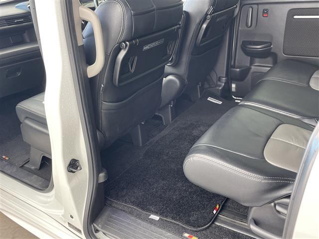 ステップワゴンスパーダ スパーダ・クールスピリット　ホンダセンシング　純正９インチナビ　マルチビューカメラシステム　ホンダセンシング　両側パワスラ（左側ハンズフリー）　デジタルインナーミラー　前後ドラレコ　無限エアロ　純正アルミホイールタイヤ　ＬＥＤライト　スペアキー（15枚目）