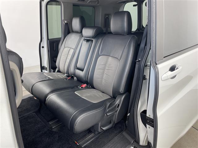 ステップワゴンスパーダ スパーダ・クールスピリット　ホンダセンシング　純正９インチナビ　マルチビューカメラシステム　ホンダセンシング　両側パワスラ（左側ハンズフリー）　デジタルインナーミラー　前後ドラレコ　無限エアロ　純正アルミホイールタイヤ　ＬＥＤライト　スペアキー（16枚目）