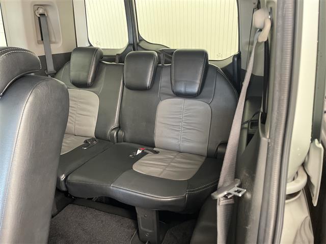 ステップワゴンスパーダ スパーダ・クールスピリット　ホンダセンシング　純正９インチナビ　マルチビューカメラシステム　ホンダセンシング　両側パワスラ（左側ハンズフリー）　デジタルインナーミラー　前後ドラレコ　無限エアロ　純正アルミホイールタイヤ　ＬＥＤライト　スペアキー（17枚目）