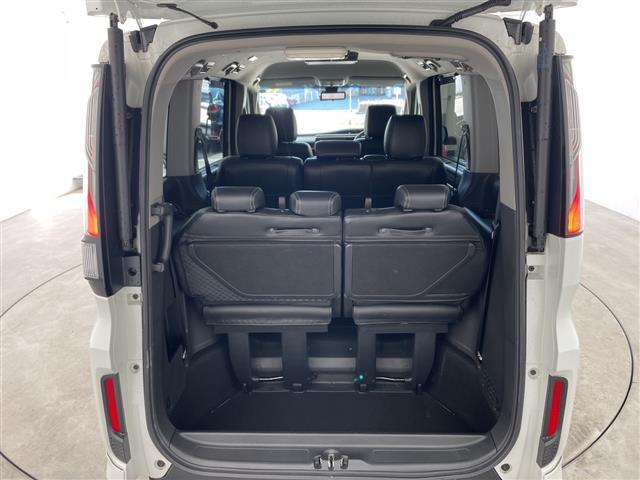 ステップワゴンスパーダ スパーダ・クールスピリット　ホンダセンシング　純正９インチナビ　マルチビューカメラシステム　ホンダセンシング　両側パワスラ（左側ハンズフリー）　デジタルインナーミラー　前後ドラレコ　無限エアロ　純正アルミホイールタイヤ　ＬＥＤライト　スペアキー（18枚目）