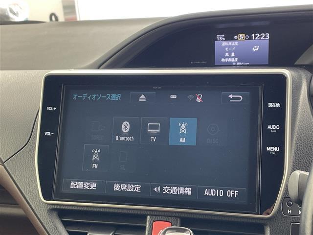 エスクァイア 　純正１０インチナビ・ビルトインＥＴＣ・純正１５インチアルミホイール・自動防眩ミラー・ＬＥＤヘッドライト・プッシュスタート・スペアキー・ステアリングリモコン・茶革ハーフレザーシート・シートヒーター（25枚目）