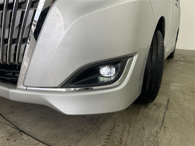 エスクァイア 　純正１０インチナビ・ビルトインＥＴＣ・純正１５インチアルミホイール・自動防眩ミラー・ＬＥＤヘッドライト・プッシュスタート・スペアキー・ステアリングリモコン・茶革ハーフレザーシート・シートヒーター（39枚目）