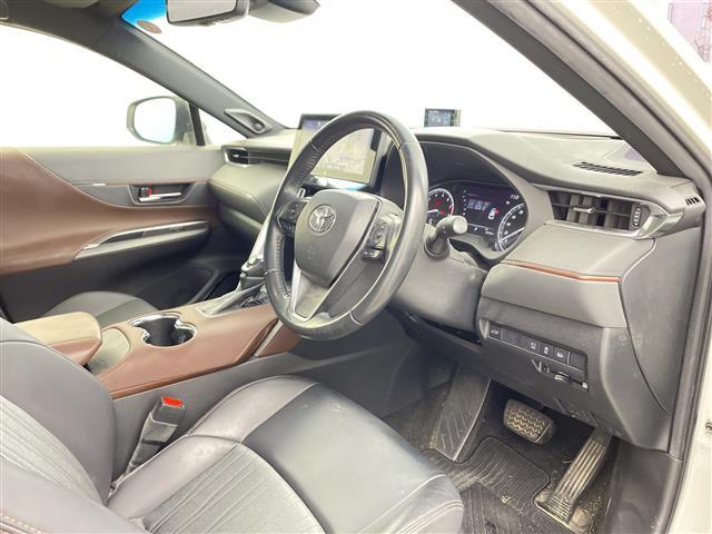 ハリアー Z 純正12型ナビ 全方位カメラ BSM JBL 衝突軽減 LTA レーダークルーズ 置くだけ充電 デジタルインナーミラー ドラレコ パワーシート ETC LEDライト ハーフレザー クリアランスソナー(8枚目)