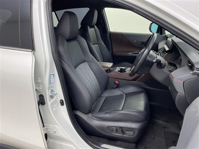 ハリアー Z 純正12型ナビ 全方位カメラ BSM JBL 衝突軽減 LTA レーダークルーズ 置くだけ充電 デジタルインナーミラー ドラレコ パワーシート ETC LEDライト ハーフレザー クリアランスソナー(9枚目)