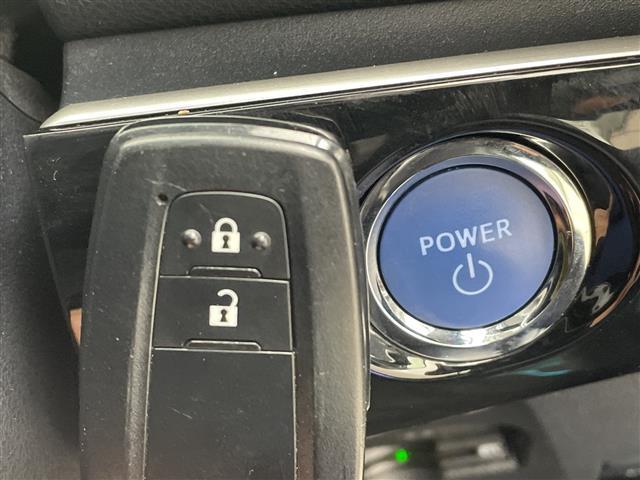 プリウス Ｓツーリングセレクション　社外メモリナビ　Ｂｌｕｅｔｏｏｔｈ接続　フルセグＴＶ　ビルトインＥＴＣ　前後ドライブレコーダー　モデリスタエアロ　ローダウン　前席シートヒーター　純正アルミホイール　純正フロアマット　バックカメラ（26枚目）