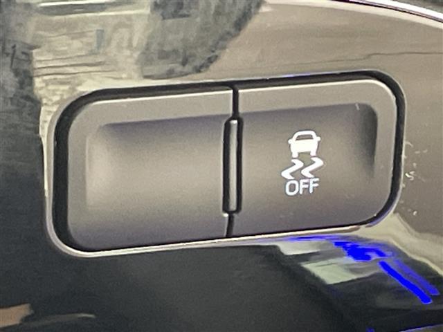 プリウス Ｓツーリングセレクション　社外メモリナビ　Ｂｌｕｅｔｏｏｔｈ接続　フルセグＴＶ　ビルトインＥＴＣ　前後ドライブレコーダー　モデリスタエアロ　ローダウン　前席シートヒーター　純正アルミホイール　純正フロアマット　バックカメラ（29枚目）