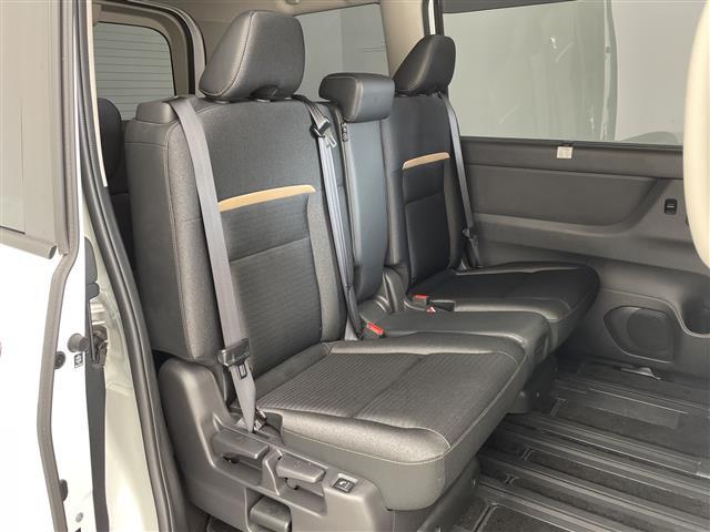 セレナ e-パワー ハイウェイスターV 純正12.3型ナビ プロパイロット 全方位カメラ BSM デジタルインナーミラー 両側電動スライド エマージェンシーブレーキ キープレーン ワイヤレス充電 前後ドラレコ LEDライト ETC フルセグ(11枚目)