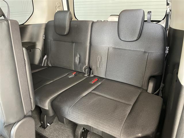 セレナ e-パワー ハイウェイスターV 純正12.3型ナビ プロパイロット 全方位カメラ BSM デジタルインナーミラー 両側電動スライド エマージェンシーブレーキ キープレーン ワイヤレス充電 前後ドラレコ LEDライト ETC フルセグ(16枚目)