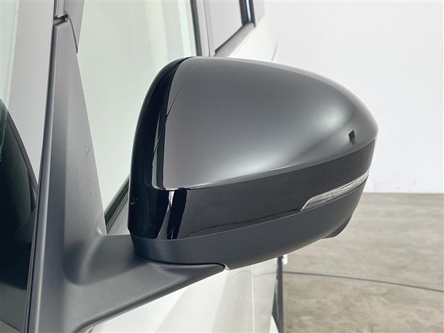 セレナ e-パワー ハイウェイスターV 純正12.3型ナビ プロパイロット 全方位カメラ BSM デジタルインナーミラー 両側電動スライド エマージェンシーブレーキ キープレーン ワイヤレス充電 前後ドラレコ LEDライト ETC フルセグ(36枚目)