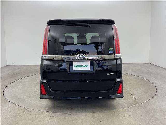 ノア Si ダブルバイビー バックカメラ・クルーズコントロール・両側パワースライドドア・ビルトインETC・前方ドライブレコーダー・アイドリングストップ・ステアリングスイッチ・プッシュスタート・スマートキー・スペアキー1本(5枚目)