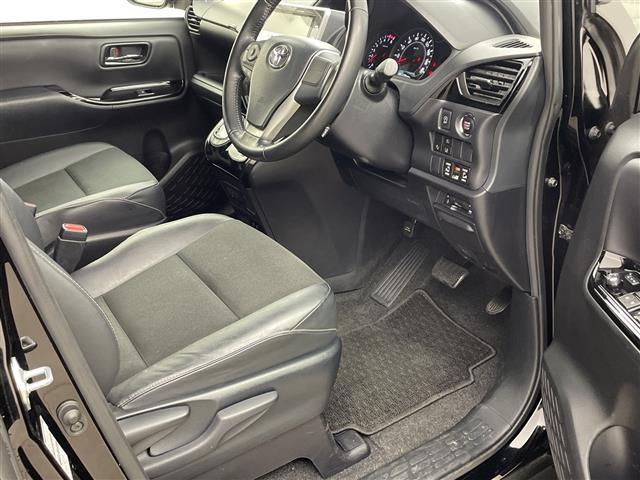 ノア Si ダブルバイビー バックカメラ・クルーズコントロール・両側パワースライドドア・ビルトインETC・前方ドライブレコーダー・アイドリングストップ・ステアリングスイッチ・プッシュスタート・スマートキー・スペアキー1本(8枚目)