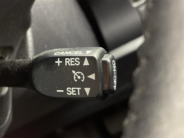 ノア Si ダブルバイビー バックカメラ・クルーズコントロール・両側パワースライドドア・ビルトインETC・前方ドライブレコーダー・アイドリングストップ・ステアリングスイッチ・プッシュスタート・スマートキー・スペアキー1本(33枚目)