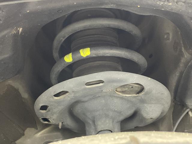 ノア Si ダブルバイビー バックカメラ・クルーズコントロール・両側パワースライドドア・ビルトインETC・前方ドライブレコーダー・アイドリングストップ・ステアリングスイッチ・プッシュスタート・スマートキー・スペアキー1本(57枚目)