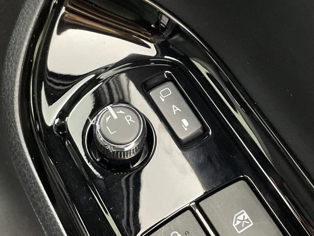 ノア Si ダブルバイビー バックカメラ・クルーズコントロール・両側パワースライドドア・ビルトインETC・前方ドライブレコーダー・アイドリングストップ・ステアリングスイッチ・プッシュスタート・スマートキー・スペアキー1本(73枚目)