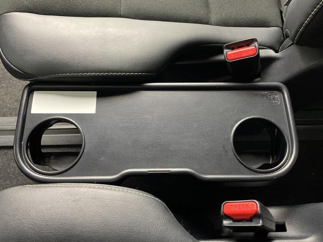 ノア Si ダブルバイビー バックカメラ・クルーズコントロール・両側パワースライドドア・ビルトインETC・前方ドライブレコーダー・アイドリングストップ・ステアリングスイッチ・プッシュスタート・スマートキー・スペアキー1本(78枚目)