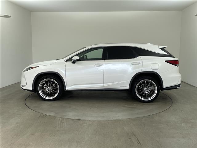 RX RX450hL ・サンルーフ・電動リアゲート・レーダークルーズコントロール・アダプティブハイビーム・置くだけ充電・スマートキー・プッシュスタート・スペアキー2本(カードキーあり)・ビルトインETC・バックカメラ(7枚目)