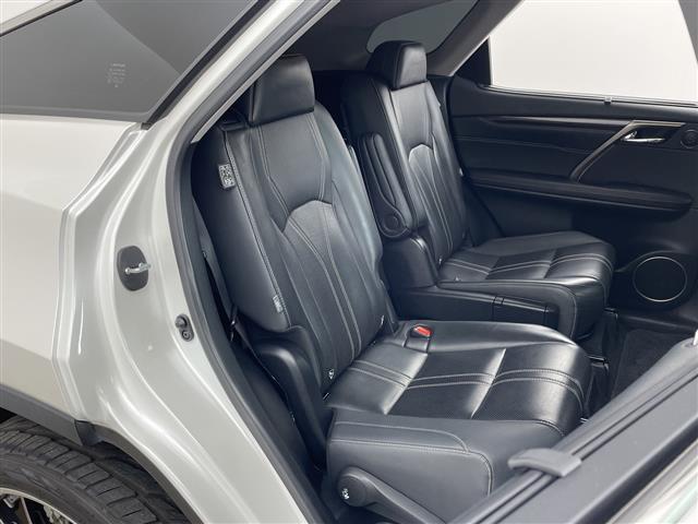 RX RX450hL ・サンルーフ・電動リアゲート・レーダークルーズコントロール・アダプティブハイビーム・置くだけ充電・スマートキー・プッシュスタート・スペアキー2本(カードキーあり)・ビルトインETC・バックカメラ(10枚目)