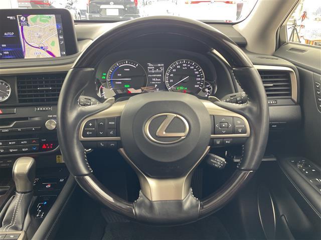 RX RX450hL ・サンルーフ・電動リアゲート・レーダークルーズコントロール・アダプティブハイビーム・置くだけ充電・スマートキー・プッシュスタート・スペアキー2本(カードキーあり)・ビルトインETC・バックカメラ(19枚目)