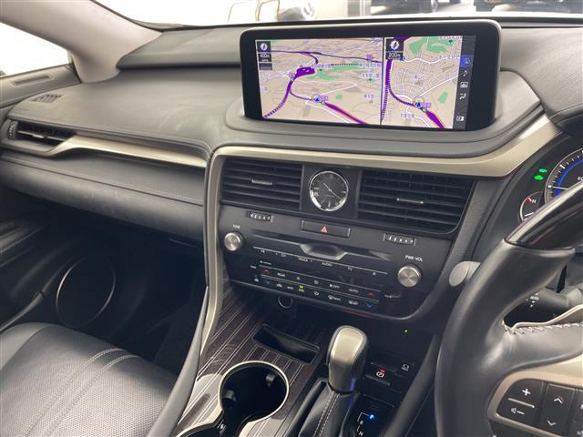 RX RX450hL ・サンルーフ・電動リアゲート・レーダークルーズコントロール・アダプティブハイビーム・置くだけ充電・スマートキー・プッシュスタート・スペアキー2本(カードキーあり)・ビルトインETC・バックカメラ(22枚目)