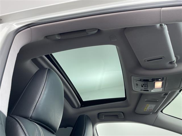 RX RX450hL ・サンルーフ・電動リアゲート・レーダークルーズコントロール・アダプティブハイビーム・置くだけ充電・スマートキー・プッシュスタート・スペアキー2本(カードキーあり)・ビルトインETC・バックカメラ(27枚目)