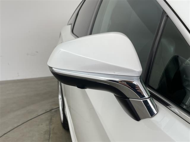 RX RX450hL ・サンルーフ・電動リアゲート・レーダークルーズコントロール・アダプティブハイビーム・置くだけ充電・スマートキー・プッシュスタート・スペアキー2本(カードキーあり)・ビルトインETC・バックカメラ(40枚目)