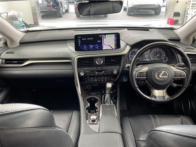 RX RX450hL ・サンルーフ・電動リアゲート・レーダークルーズコントロール・アダプティブハイビーム・置くだけ充電・スマートキー・プッシュスタート・スペアキー2本(カードキーあり)・ビルトインETC・バックカメラ(42枚目)