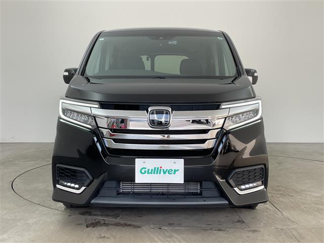 ステップワゴンスパーダ スパーダ　ホンダセンシング　純正７インチナビ　フルセグＴＶ　Ｂｌｕｅｔｏｏｔｈ接続　バックカメラ　ＨＯＮＤＡＳＥＮＳＩＮＧ　パドルシフト　前後ドライブレコーダー　両側パワースライドドア　ビルトインＥＴＣ　スペアキー　純正アルミ（4枚目）