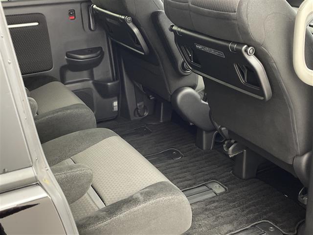 ステップワゴンスパーダ スパーダ　ホンダセンシング　純正７インチナビ　フルセグＴＶ　Ｂｌｕｅｔｏｏｔｈ接続　バックカメラ　ＨＯＮＤＡＳＥＮＳＩＮＧ　パドルシフト　前後ドライブレコーダー　両側パワースライドドア　ビルトインＥＴＣ　スペアキー　純正アルミ（10枚目）