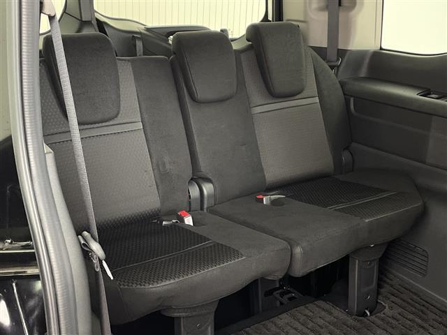 ステップワゴンスパーダ スパーダ　ホンダセンシング　純正７インチナビ　フルセグＴＶ　Ｂｌｕｅｔｏｏｔｈ接続　バックカメラ　ＨＯＮＤＡＳＥＮＳＩＮＧ　パドルシフト　前後ドライブレコーダー　両側パワースライドドア　ビルトインＥＴＣ　スペアキー　純正アルミ（12枚目）