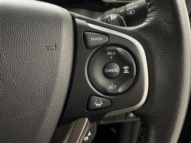 ステップワゴンスパーダ スパーダ　ホンダセンシング　純正７インチナビ　フルセグＴＶ　Ｂｌｕｅｔｏｏｔｈ接続　バックカメラ　ＨＯＮＤＡＳＥＮＳＩＮＧ　パドルシフト　前後ドライブレコーダー　両側パワースライドドア　ビルトインＥＴＣ　スペアキー　純正アルミ（24枚目）