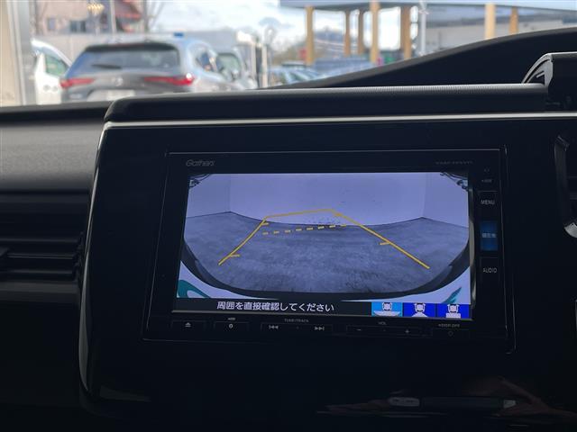 ステップワゴンスパーダ スパーダ　ホンダセンシング　純正７インチナビ　フルセグＴＶ　Ｂｌｕｅｔｏｏｔｈ接続　バックカメラ　ＨＯＮＤＡＳＥＮＳＩＮＧ　パドルシフト　前後ドライブレコーダー　両側パワースライドドア　ビルトインＥＴＣ　スペアキー　純正アルミ（26枚目）