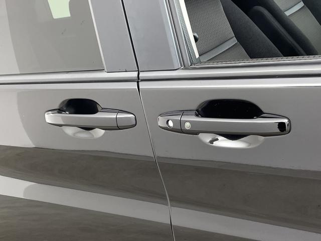 ステップワゴンスパーダ スパーダ　ホンダセンシング　純正７インチナビ　フルセグＴＶ　Ｂｌｕｅｔｏｏｔｈ接続　バックカメラ　ＨＯＮＤＡＳＥＮＳＩＮＧ　パドルシフト　前後ドライブレコーダー　両側パワースライドドア　ビルトインＥＴＣ　スペアキー　純正アルミ（49枚目）