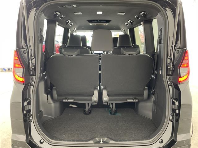 ノア ハイブリッドS-Z フルセグTV・BT・バックカメラ・前席シートヒーター・前後ドライブレコーダー・ビルトインETC2.0・両側パワースライドドア・純正フリップダウンモニター・デジタルインナーミラー・フォグランプ(17枚目)