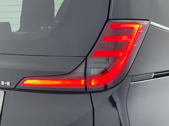 ノア ハイブリッドS-Z フルセグTV・BT・バックカメラ・前席シートヒーター・前後ドライブレコーダー・ビルトインETC2.0・両側パワースライドドア・純正フリップダウンモニター・デジタルインナーミラー・フォグランプ(45枚目)