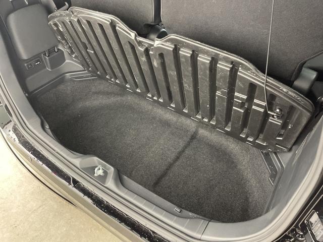 ノア ハイブリッドS-Z フルセグTV・BT・バックカメラ・前席シートヒーター・前後ドライブレコーダー・ビルトインETC2.0・両側パワースライドドア・純正フリップダウンモニター・デジタルインナーミラー・フォグランプ(79枚目)