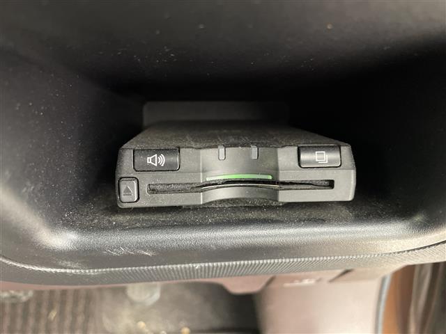 ポルテ Ｆ　・純正７インチナビ＆フルセグ＆ＢＴ＆ＤＶＤ・純正後席モニター（Ｖ８Ｔ－Ｒ５７）・バックカメラ・スマートキー・スペアキー・プッシュスタート・ＥＴＣ・ステアリングスイッチ・横滑り防止装置・フロアマット（32枚目）