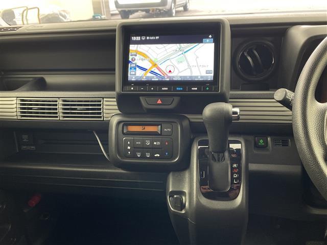 Ｎ－ＶＡＮ ファン　純正８インチナビ　ＴＶ　バックカメラ　ビルトインＥＴＣ　衝突軽減ブレーキ　レーダークルーズコントロール　誤発進抑制機能　オートハイビーム　レーンキープ　ＬＥＤヘッドライト　フォグランプ　スマートキー（24枚目）