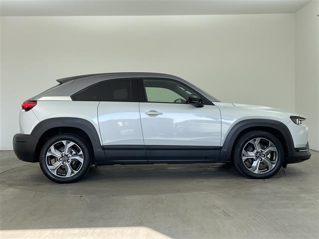 ＭＸ－３０ ベースグレード　・インダストリアルクラシック・セーフティパッケージ・３６０°セーフティパッケージ・純正ナビ＆ＴＶ＆ＢＴ＆ＨＤＭＩ＆ＵＳＢ・１オーナー・ステアリングヒーター・パドルシフト・ＨＵＤ・ＢＳＭ（7枚目）