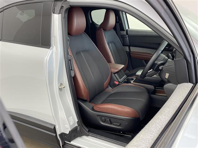 ＭＸ－３０ ベースグレード　・インダストリアルクラシック・セーフティパッケージ・３６０°セーフティパッケージ・純正ナビ＆ＴＶ＆ＢＴ＆ＨＤＭＩ＆ＵＳＢ・１オーナー・ステアリングヒーター・パドルシフト・ＨＵＤ・ＢＳＭ（9枚目）