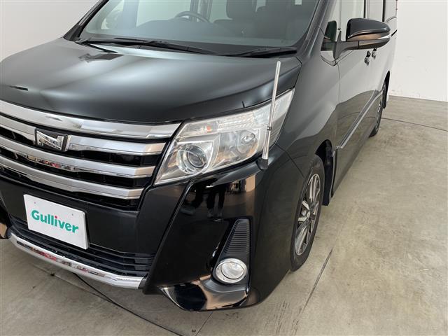 ノア Ｓｉ　純正ナビ　ＴＶ　ビルトインＥＴＣ　フリップダウンモニター　バックカメラ　両側パワースライドドア　ＬＥＤヘッドライト　純正１６インチアルミホイール　アイドリングストップ　純正フロアマット　スマートキー（39枚目）