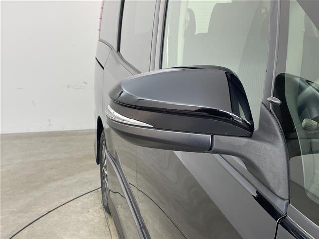 ノア Ｓｉ　純正ナビ　ＴＶ　ビルトインＥＴＣ　フリップダウンモニター　バックカメラ　両側パワースライドドア　ＬＥＤヘッドライト　純正１６インチアルミホイール　アイドリングストップ　純正フロアマット　スマートキー（40枚目）