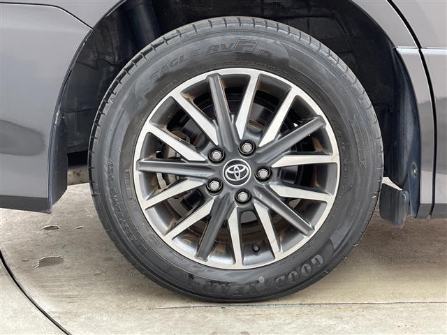 ノア Ｓｉ　純正ナビ　ＴＶ　ビルトインＥＴＣ　フリップダウンモニター　バックカメラ　両側パワースライドドア　ＬＥＤヘッドライト　純正１６インチアルミホイール　アイドリングストップ　純正フロアマット　スマートキー（41枚目）