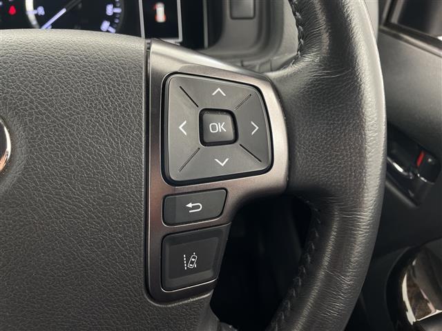 ハイエースバン スーパーＧＬ　ダーク　プライムＩＩ　・モデリスタエアロ・純正７インチナビ＆フルセグ＆ＢＴ＆ＤＶＤ・パノラマミックビューモニター・両側スライドドア・ステアリングスイッチ・ハーフレザーシート・前方ドライブレコーダー・ビルトインＥＴＣ・ＬＥＤ（20枚目）